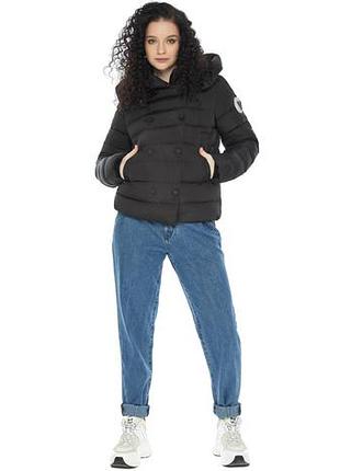 Куртка жіноча осінньо-зимова коротка з капюшоном - 22150 чорний колір