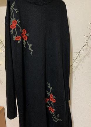 Фирменное вязаное платье  туника шерсть акрил вышивка1 фото