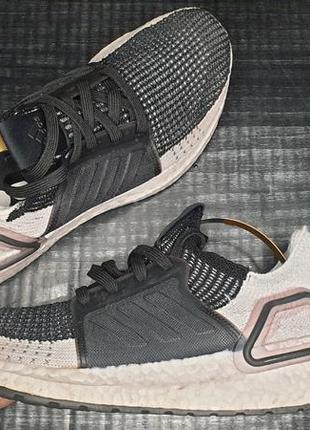 Кроссовки adidas ultraboost 19