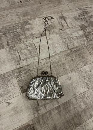 Серебряный клатч