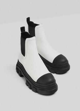 Білі черевики bershka 40 розмір2 фото