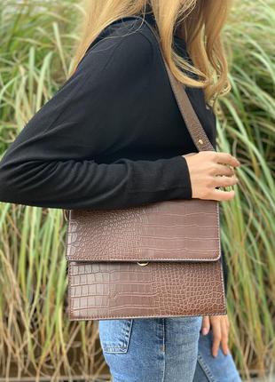 Женская коричневая сумка2 фото