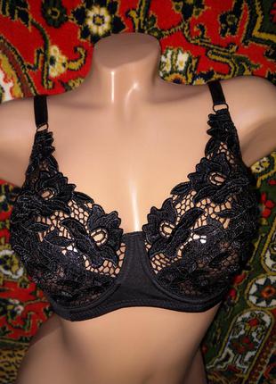 Гарний італійський бюстгальтер мереживо