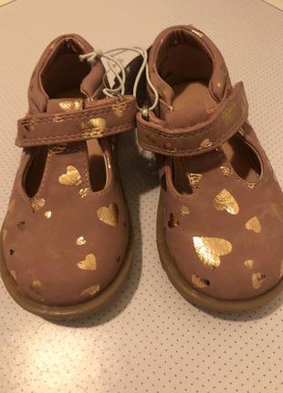 Детская обувь туфли удобные красивые
