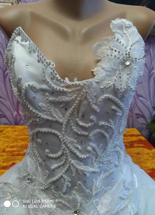Красивое свадебное платье1 фото