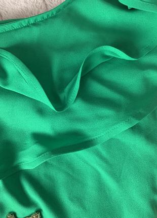 Красиве зелена сукня на одне плечо6 фото