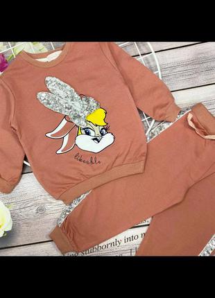 Дуже гарний костюм на дівчинку4 фото