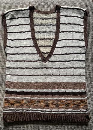 Вязанный жилет