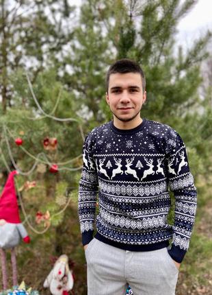 Новорічний чоловічий светр