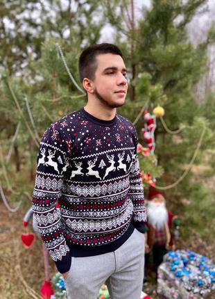 Новогодний мужской свитер