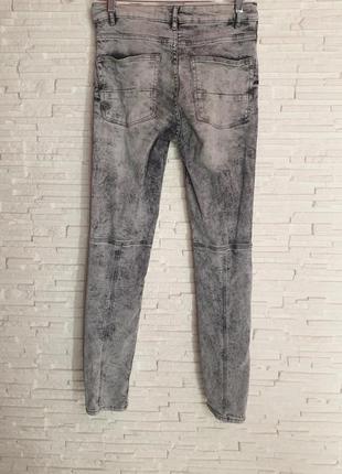 Стильні сірі джинси скінні new look2 фото