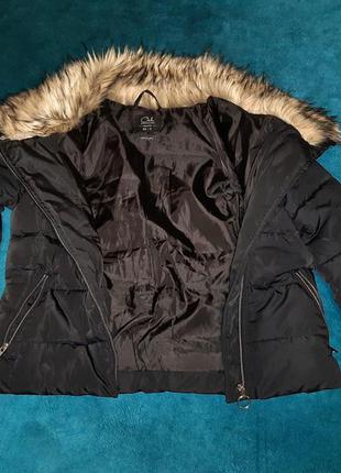 Стильная черная короткая куртка пуховик clockhouse c&a. размер-eur/38.5 фото