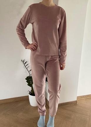 Велюрова піжама