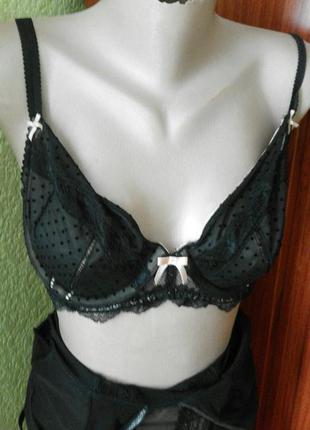 Шикарный бюстгальтер от f&f 80 с