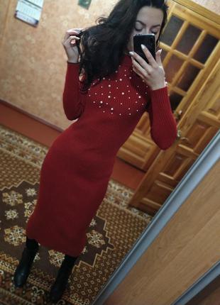 Теплое нарядное платье