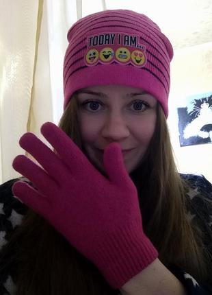 Набір шапка +рукавички на дівчинку