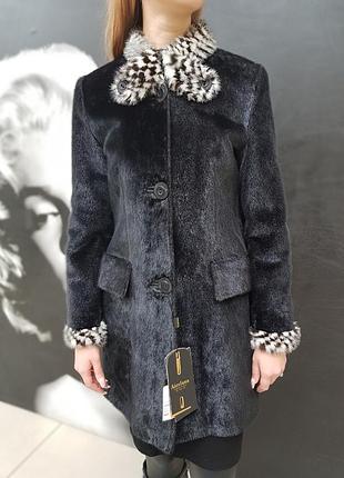 Пальто з натурального хутра нерпи ,комір норка . ексклюзив греція