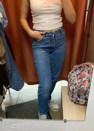 Темні джинси bershka
