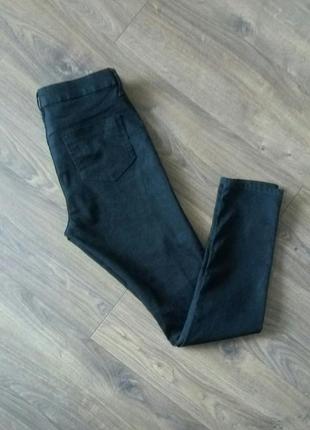 Чорні фірмові узкачі з порізаними колінами (f&f)