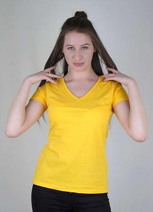 Футболка жіноча однотонна бавовняна з v-подібним вирізом - сонячно-жовтий колір