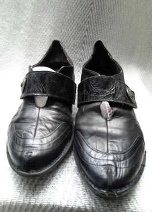 Женские черные кожаные туфли dorking  на средне-полную, средне-широкую ногу на липучке  38р