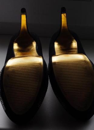 Черные туфли лодочки на высоком каблуке шпильке и золотой платформе со стразами с деффектом2 фото