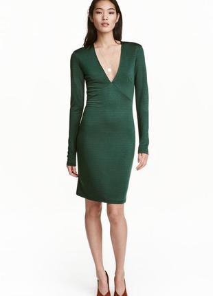 Зеленое облягающее женское платье миди с декольте от h&m