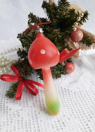 🍄🎄 гриб мухомор☃️ срср ялинкова іграшка радянська велика новорічна із цільного шматка скла лита холодні емалі рідкісна підвіска6 фото
