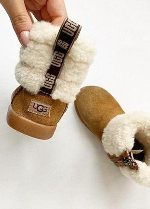 Ugg уггі5 фото