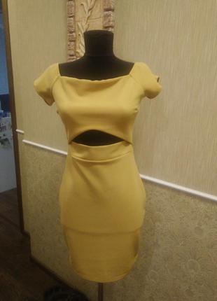 Шикарне плаття , розмір 36-38 євро, стан нового. фірма fashion nova.