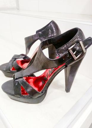 Босоножки удобные новые