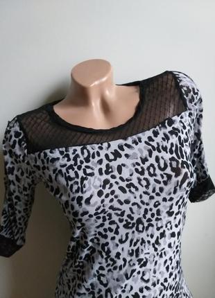 Леопардова футболка. блуза. туніка. плечі мереживо, сіточка.2 фото