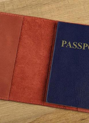 Ексклюзивна обкладинка для паспорта з вінтажній шкіри shvigel 13792 червона5 фото