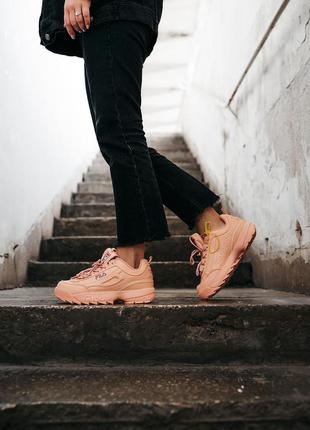 Fila disruptor 2 pink beige брендовые бежевые персиковые женские кроссовки фила распродажа жіночі бежеві рожеві кросівки філа розпродаж