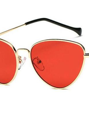 Стильные очки с красными стеклами3 фото