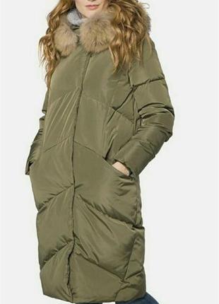 Зимовий пуховик