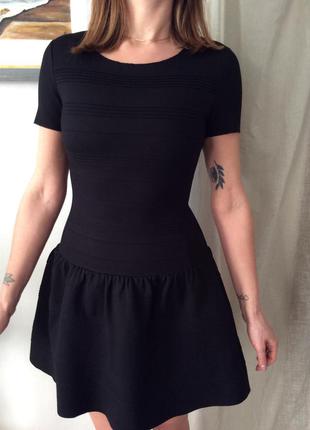 Маленькое черное платье maje