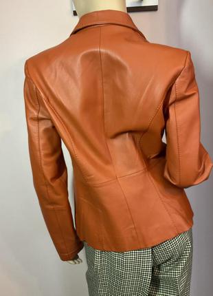 Оранжевая кожаная курточка /m/ brend amisu5 фото
