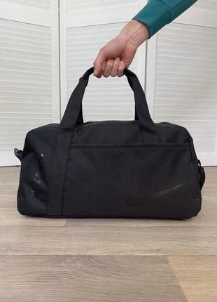 Мужская спортивная сумка nike, черная дорожная сумка найк в спотзал на длинном ремешке5 фото