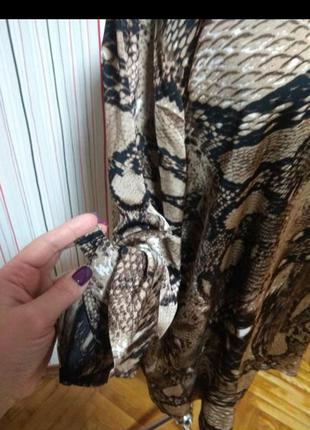 Атласне легке плаття туніка змеинный принт,сукня атласна стрічка5 фото