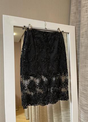 Юбка новая с камнями и в пайетку