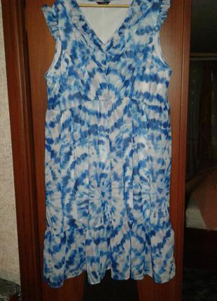 Легкое платье большого размера