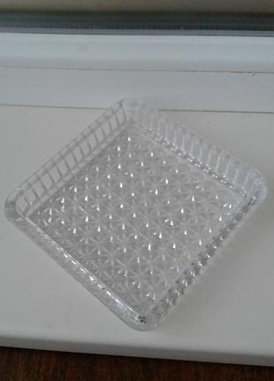Набор пиал тарелок хрустальных квадратных  для подачи фруктов салатов винтаж ссср 4 шт