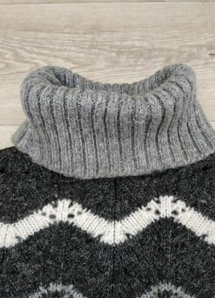 Красивый вязаный свитер2 фото
