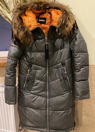 Пуховик жіночий, зимовий, довгий, з хутром