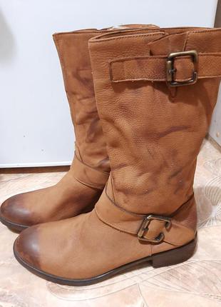 Кожаные сапоги