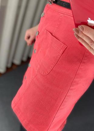 Джинсовая юбка с завышенной талией на пуговицах3 фото