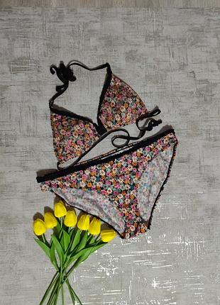 Квітчастий купальник