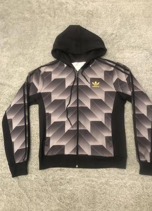 Спортивна куртка кофта