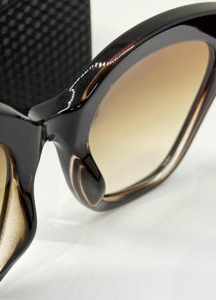 Женские солнцезащитные очки коричневые с градиентом в пластиковой оправе2 фото